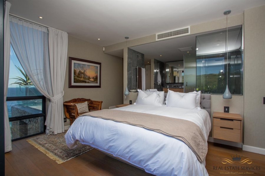 4 Bedroom Property for Sale in Herolds Bay Western Cape